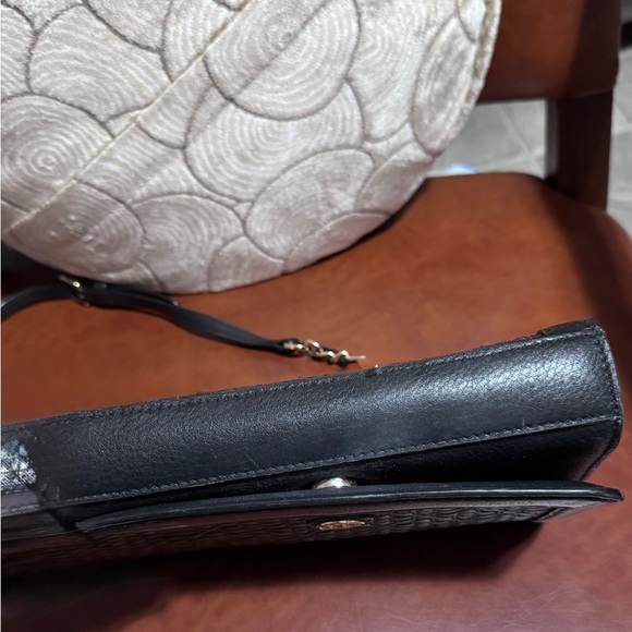 πTory Burch dark navy blue Quilted Crossbody Bag. - Picture 5 of 10